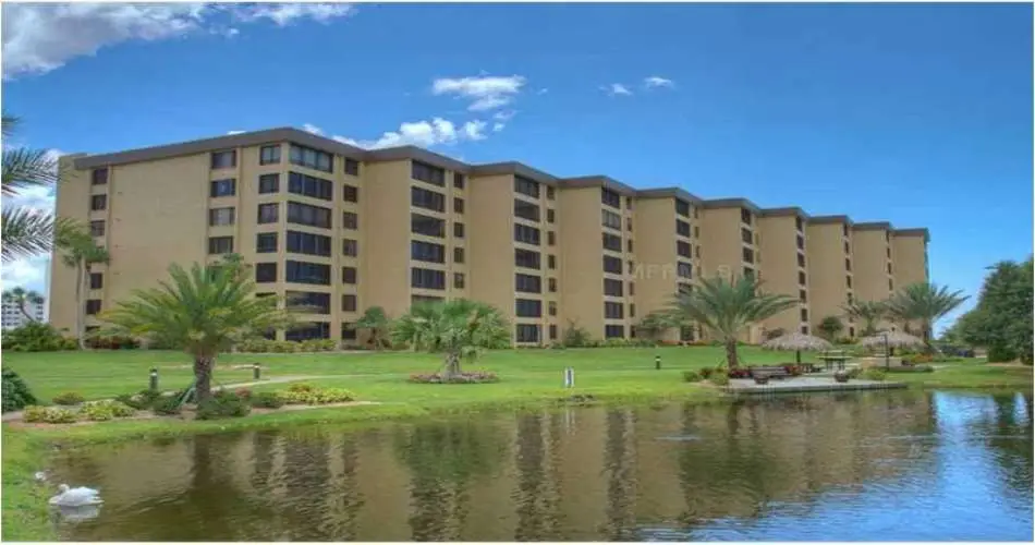 Realtyna, 4825 Weik Ave, Bell, Los Angeles, California, United States 90201, 2 Bedrooms Bedrooms, 5 Rooms Rooms,2 BathroomsBathrooms,Rental,For Rent,Weik Ave,A3964261