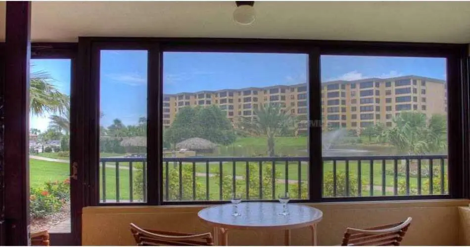 Realtyna, 4825 Weik Ave, Bell, Los Angeles, California, United States 90201, 2 Bedrooms Bedrooms, 5 Rooms Rooms,2 BathroomsBathrooms,Rental,For Rent,Weik Ave,A3964261