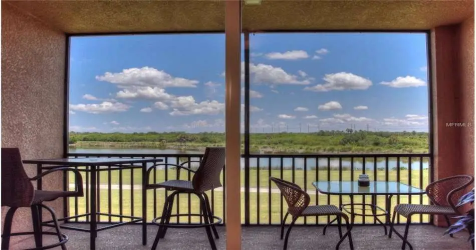 2556 Purvis Dr, Burbank, California 2556, 2 Bedrooms Bedrooms, ,2 BathroomsBathrooms,Rental,For Rent,Purvis Dr,M5833644