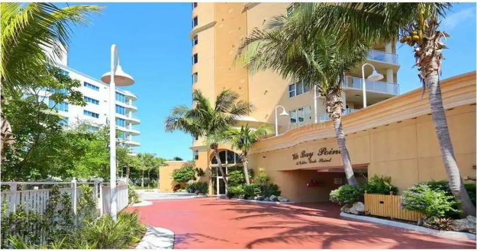 240 S Wetherly Dr, Beverly Hills, Los Angeles, California 90211, 2 Bedrooms Bedrooms, 2 Rooms Rooms,2 BathroomsBathrooms,Residential,For sale,S Wetherly Dr,A3978317