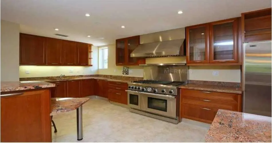 240 S Wetherly Dr, Beverly Hills, Los Angeles, California 90211, 2 Bedrooms Bedrooms, 2 Rooms Rooms,2 BathroomsBathrooms,Residential,For sale,S Wetherly Dr,A3978317