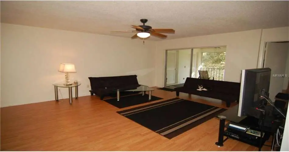 8372 Hillview Ave, Canoga Park, Los Angeles, California 91304, 2 Bedrooms Bedrooms, ,2 BathroomsBathrooms,Residential,For sale,Hillview Ave,C7031184