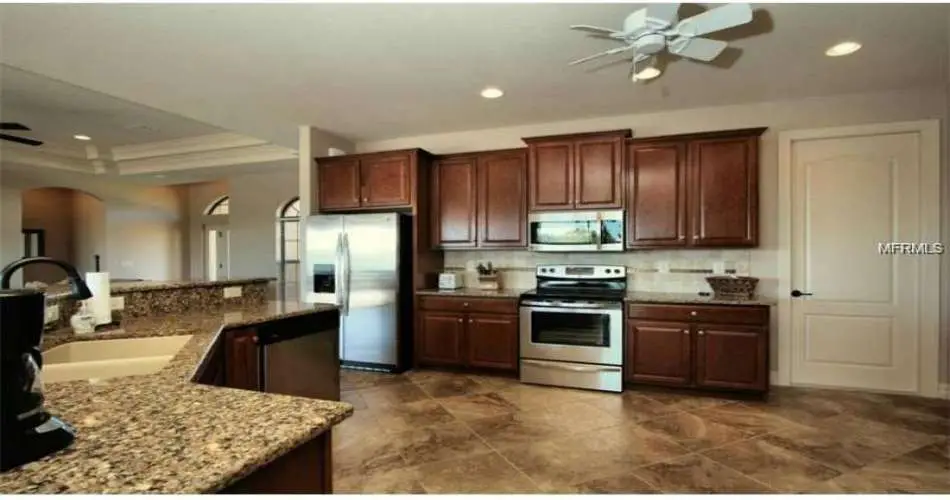 Realtyna, 18614 Liggett St, Northridge, Los Angeles, California 91324, 3 Bedrooms Bedrooms, ,2 BathroomsBathrooms,Residential,For sale,Liggett St,C7045304