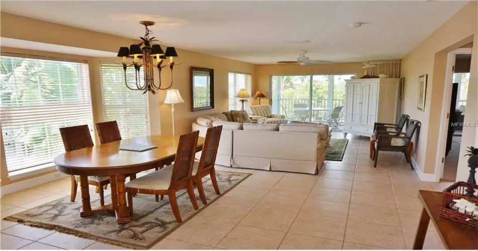 10609 Nevada Ave, Chatsworth, California 91311, 2 Bedrooms Bedrooms, ,2 BathroomsBathrooms,Residential,For sale,Nevada Ave,R4599905