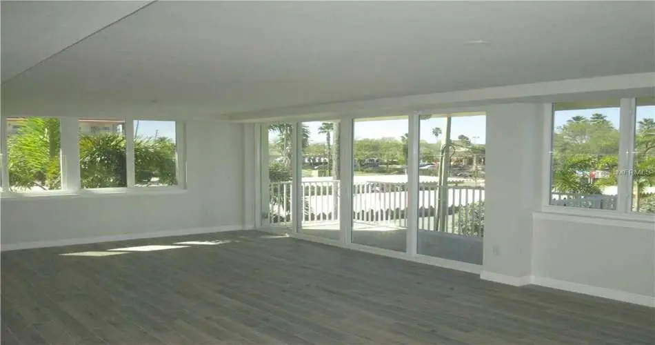 5375 W Amberwood Dr, Inglewood, Los Angeles, California 90302, 2 Bedrooms Bedrooms, ,2 BathroomsBathrooms,Residential,For sale,W Amberwood Dr,U7606992