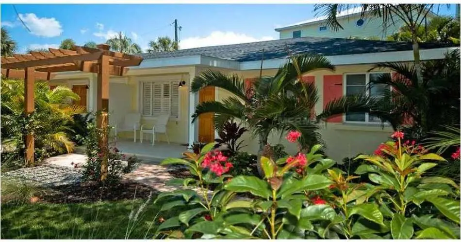 Sylmar, Los Angeles, California, United States 91392, 4 Bedrooms Bedrooms, ,2 BathroomsBathrooms,Income,For sale,M5841516