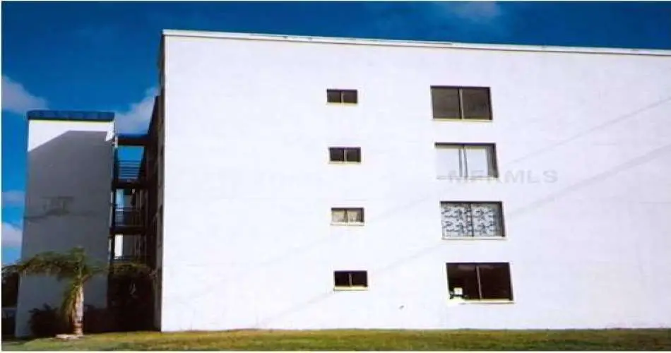 Woodland Hills, Los Angeles, California 91399, ,Income,For sale,T2442550