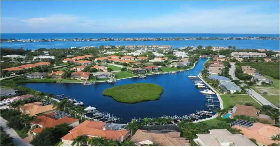 429 S St Andrews Pl, Los Angeles, Los Angeles, California, United States 90020, ,Vacant land,For sale,S St Andrews Pl,M5840878